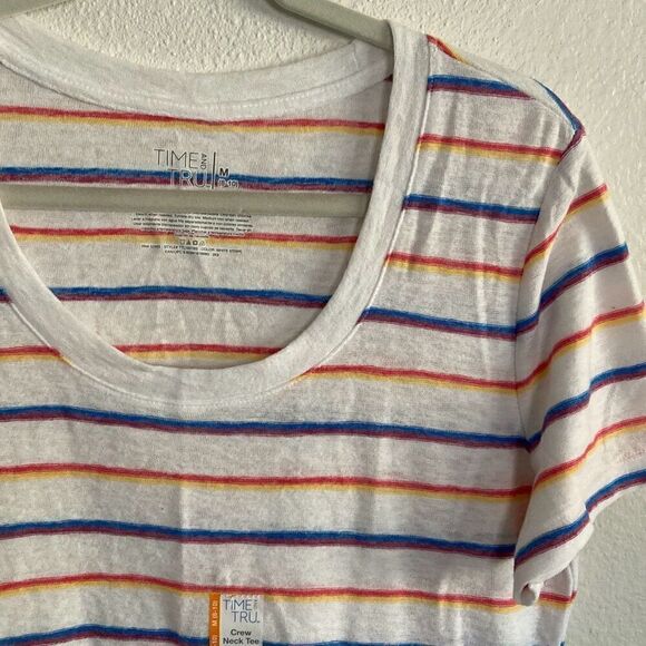 Time and Tru White Stripe Crew Neck T-shirt size Medium - Picture 2 of 4